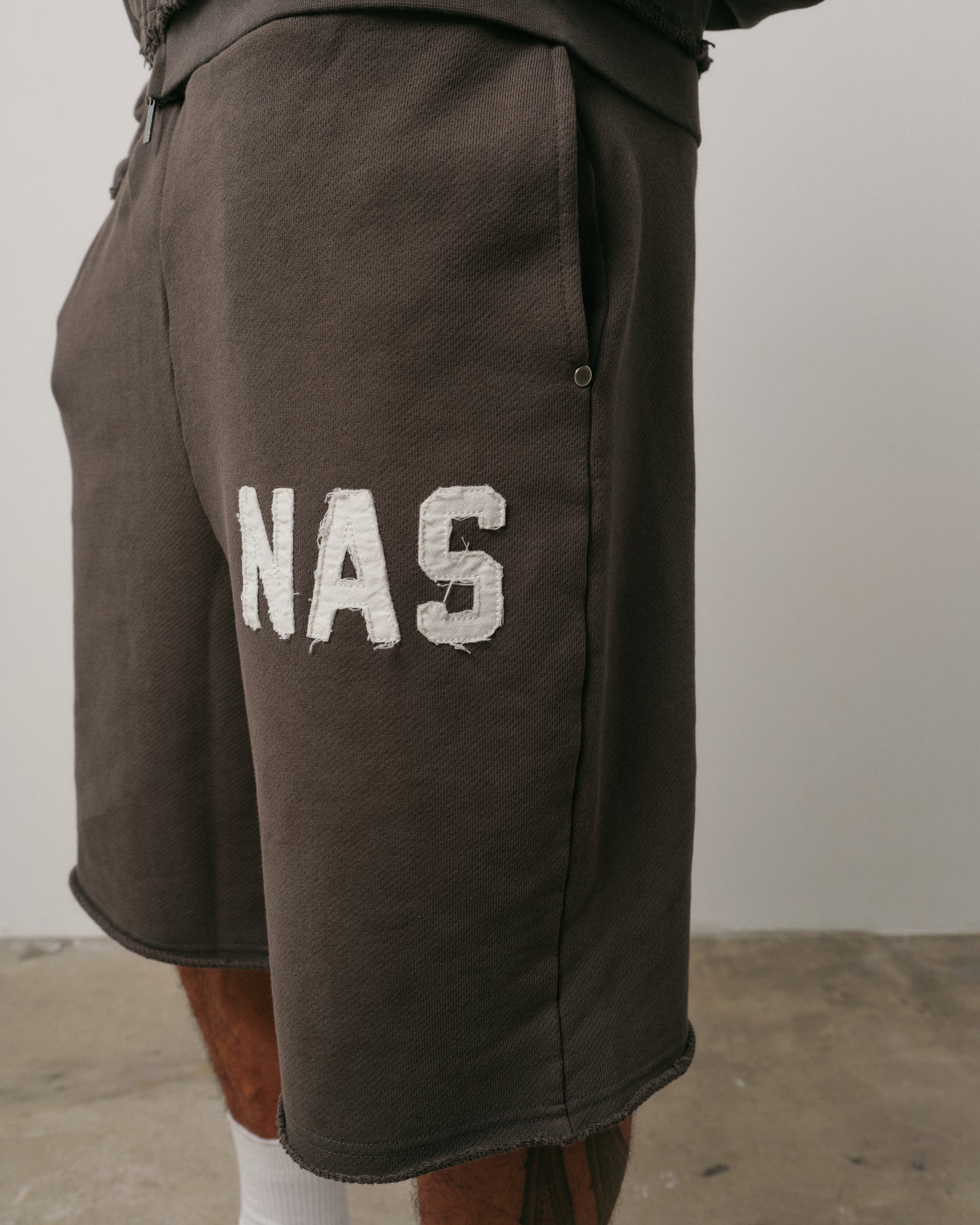 NAS appliqué Shorts