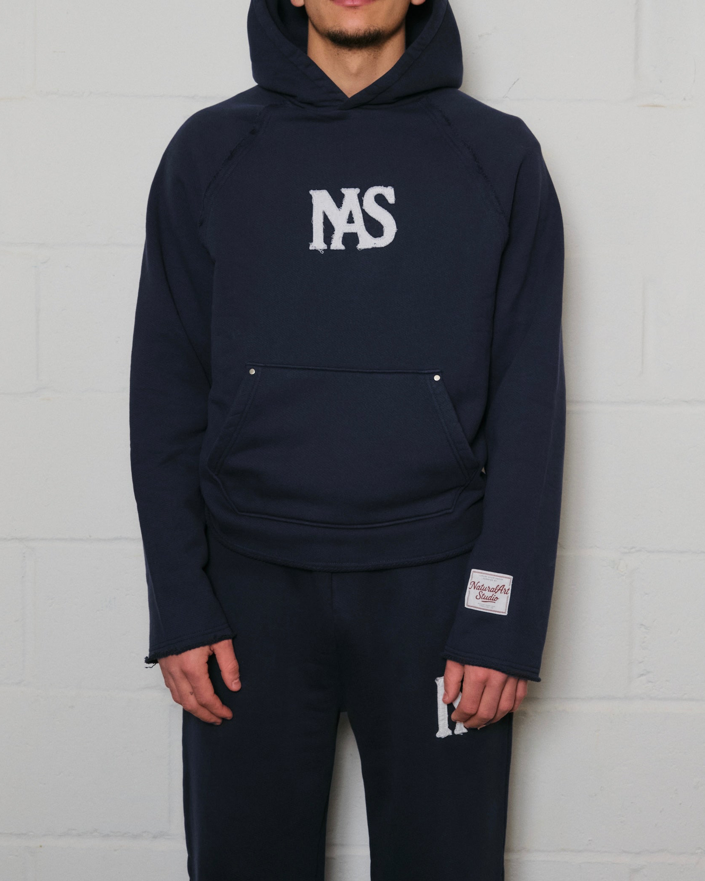 NAVY APPLIQUÉ SWEAT