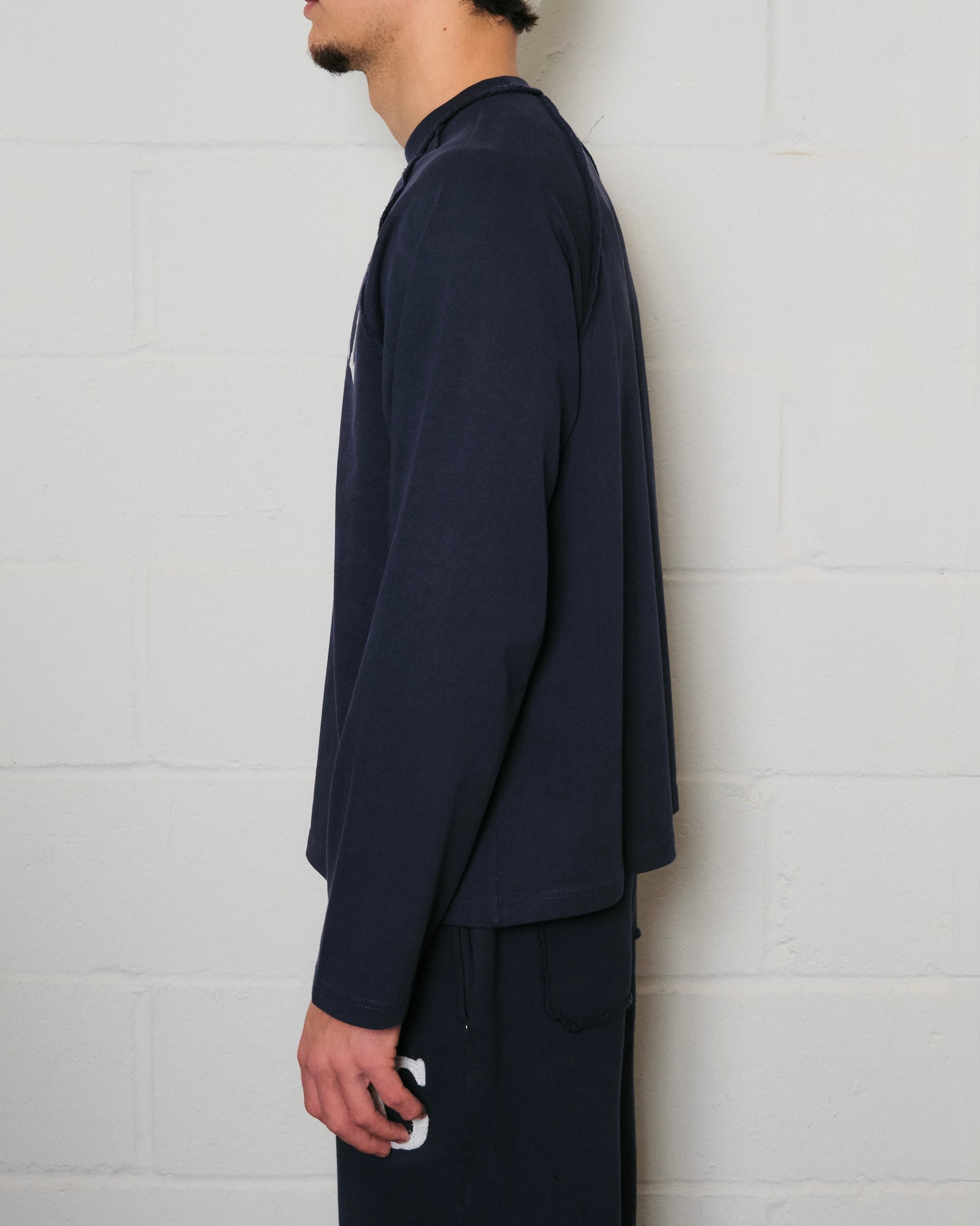 NAVY RAGLAN LONG SLEEVE